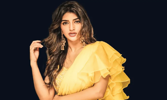 পারিশ্রমিক দ্বিগুণ করলেন শ্রীলীলা, দক্ষিণী চলচ্চিত্রে আলোচনার কেন্দ্রে