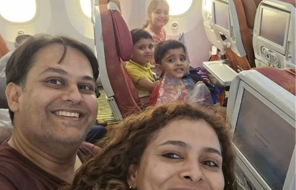 সন্তানদের সঙ্গে তোলা চিকিৎসক দম্পতির সেলফি এখন কেবলই অতীতের স্মৃতিতে বন্দী