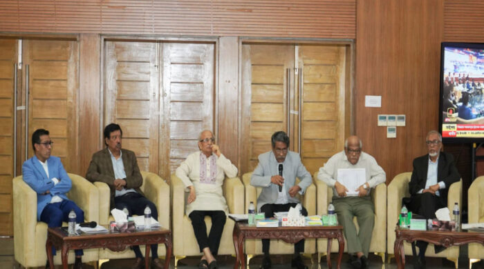 জুলাইয়ে গণপ্রতিরোধেই ফ্যাসিবাদী সরকারকে পিছিয়ে যেতে হয়েছিল: অধ্যাপক আলী রীয়াজ