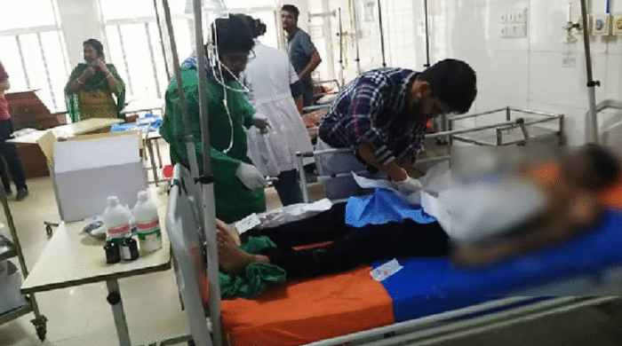 বার্ন ইউনিটে মৃত্যুর মিছিল: পুড়ে যাওয়া কুঁড়ির কান্নায় ভারী রাজধানীর আকাশ