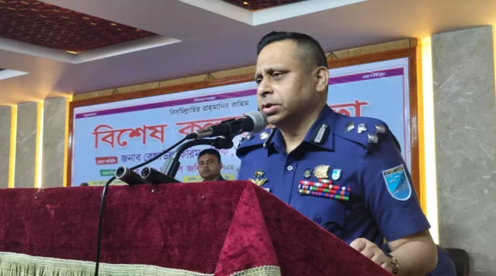 ফরিদপুরে ডিআইজি রেজাউল করিম মল্লিকের হুঁশিয়ারি: “ফ্যাসিস্ট সংগঠনের সবকিছু উপড়ে ফেলতে হবে”