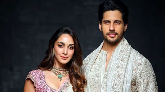 কন্যাসন্তানকে নিয়ে ঘরে ফিরলেন সিদ্ধার্থ-কিয়ারা, পাপারাজ্জিদের জন্য রইল মিষ্টিমাখা অনুরোধ