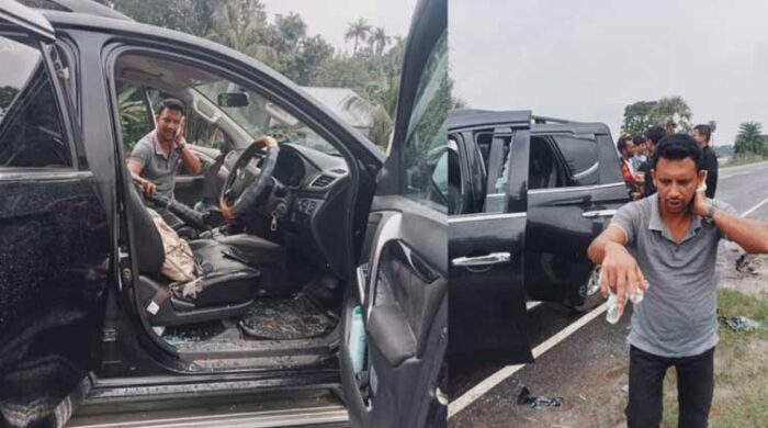 গোপালগঞ্জে এনসিপির জুলাই পদযাত্রাকে ঘিরে উত্তেজনা, ইউএনওর গাড়িবহরে হামলা