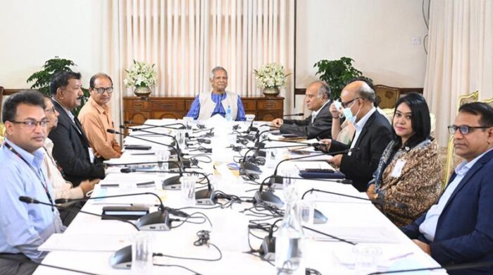 শূন্য পদে দ্রুত নিয়োগ, বদলি নীতিমালায় পরিবর্তন: প্রাথমিক শিক্ষায় বড় সিদ্ধান্ত প্রধান উপদেষ্টার