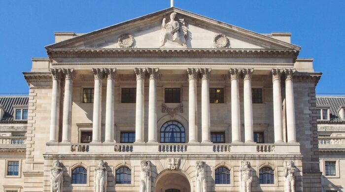 যুক্তরাজ্যের ব্যাংকিং খাতে বড় ধরনের শিথিলতা: বেসেল-III নিয়ম বাস্তবায়ন পেছালো ২০২৮ সাল পর্যন্ত