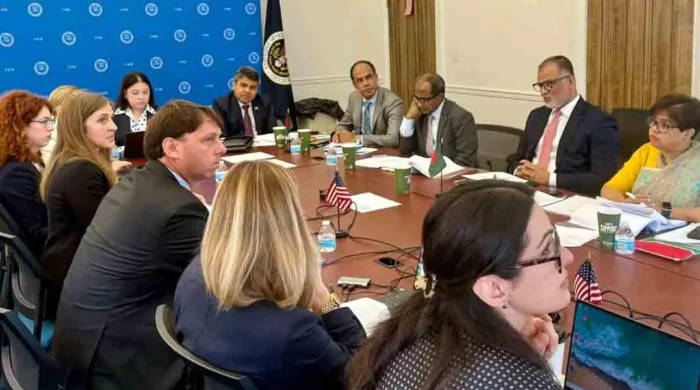 যুক্তরাষ্ট্রের সঙ্গে শুল্ক আলোচনায় অগ্রগতি: যৌথ স্বার্থে একাধিক বিষয়ে একমত ঢাকা-ওয়াশিংটন