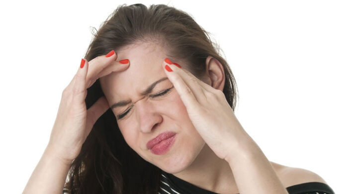 মাথাব্যথা কমাতে স্মুদি: প্রাকৃতিক উপায়ে আরাম পাবেন