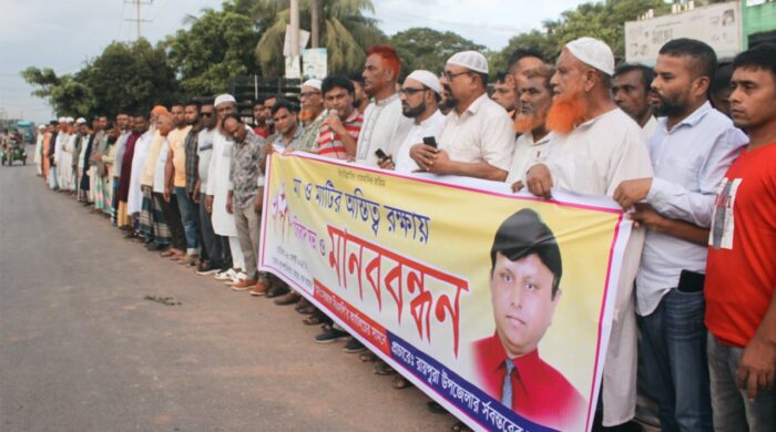 রায়পুরা বিভাজন প্রস্তাবে, মহাসড়ক -রেলপথ বন্দের হুঁশিয়ারি