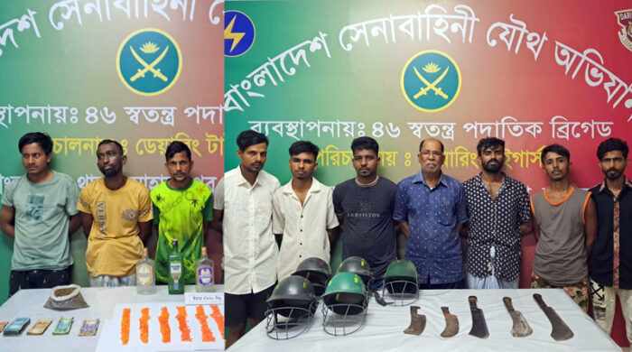 মোহাম্মদপুরের জেনেভা ক্যাম্পে সেনাবাহিনীর যৌথ অভিযান: গ্রেপ্তার ১১, বিপুল পরিমাণ মাদক ও অস্ত্র উদ্ধার