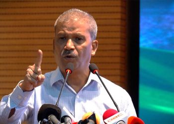 আমাদের সেফ এক্সিটের দরকার নেই: আসিফ নজরুল