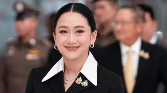 থাইল্যান্ডে বড় রাজনৈতিক ধাক্কা: আদালতের রায়ে পদচ্যুত পেতংতার্ন সিনাওয়াত্রা