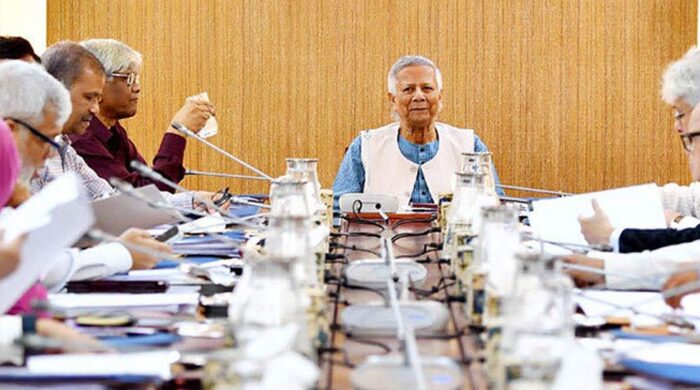 অন্তর্বর্তী সরকারের এক বছরের সফলতা আর চ্যালেঞ্জের সঙ্কটময় পথচলা