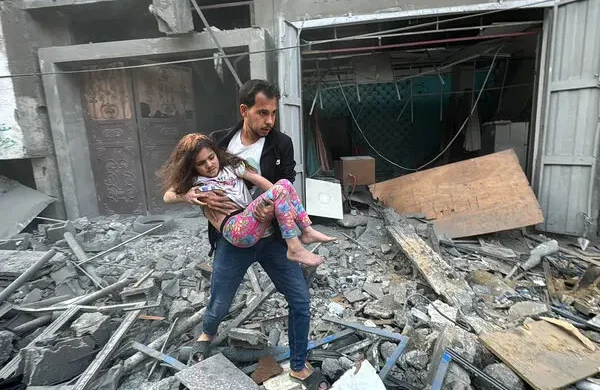 গাজা উপত্যকায় ইসরাইলি হামলায় ২৪ ঘণ্টায় নিহত ৭২, আহত ৩৫৬, মানবিক সংকট তীব্র