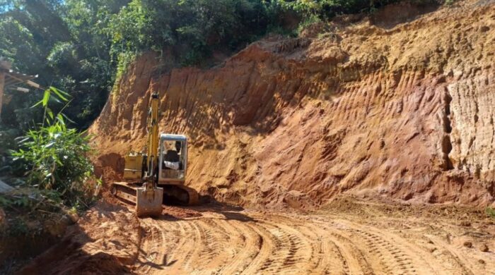 সিলেটে টিলা কাটায় প্রশাসনের কঠোর হুঁশিয়ারি