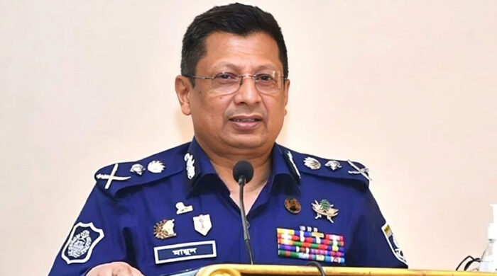 ট্রাইব্যুনালে জবানবন্দি দিচ্ছেন মামুন