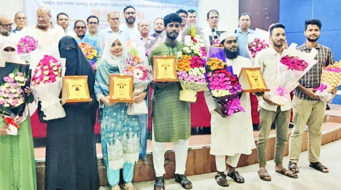 ঢাবির ডাকসু ও হল সংসদ নির্বাচিত চাঁপাইনবাবগঞ্জের শিক্ষার্থীদের সংবর্ধনা