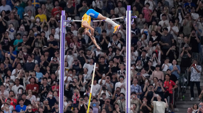 ১৪তমবারের মতো বিশ্বরেকর্ড ভেঙে চ্যাম্পিয়ন হলেন ডুপ্লান্টিস