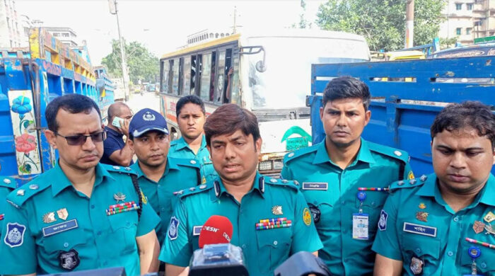 কুমিল্লায় মাজারে হামলা: পুলিশের মামলা, পরিস্থিতি এখনো উত্তেজনাপূর্ণ