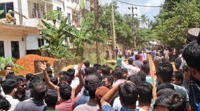 বহিরাগত প্রবেশ নিষিদ্ধ, সুষ্ঠু ভোটের প্রস্তুতি ঢাবিতে