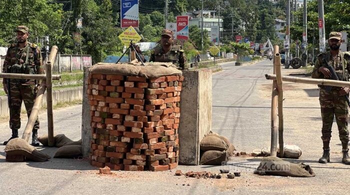 খাগড়াছড়িতে গুলিতে নিহত তিনজনের পরিচয় শনাক্ত, দুই সড়কে অবরোধ শিথিল