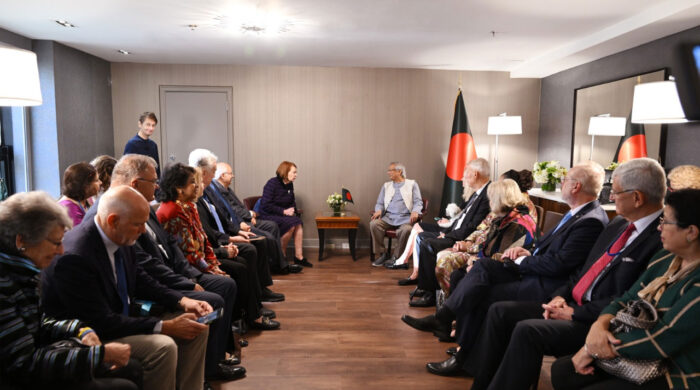 ড. ইউনূসের প্রতি বিশ্বনেতাদের দৃঢ় সমর্থন ও সহায়তার আশ্বাস