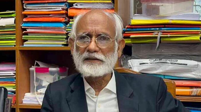 হাসিনার পক্ষে দাঁড়াতে চার আইনজীবীর আবেদন