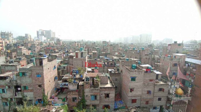 জেনেভা ক্যাম্পে ককটেল বিস্ফোরণে যুবকের মৃত্যুতে উত্তেজনা