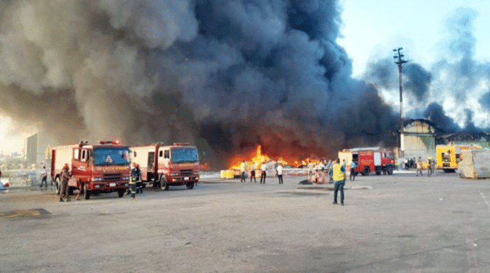 ঢাকার বিমানবন্দরে ভয়াবহ আগুন, ৭ ঘণ্টা ফ্লাইট বন্ধ