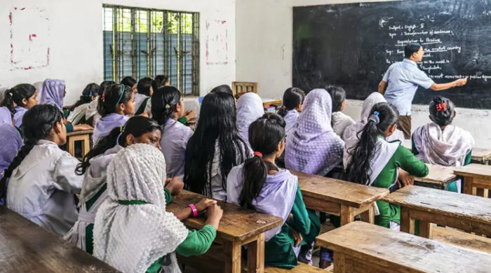 শনিবারেও ক্লাস, আন্দোলন স্থগিতের পর ফিরছেন শিক্ষকরা