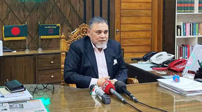 কমিশন কোনো চাপের কাছে নতি স্বীকার করবে না: সিইসি নাসির উদ্দিন