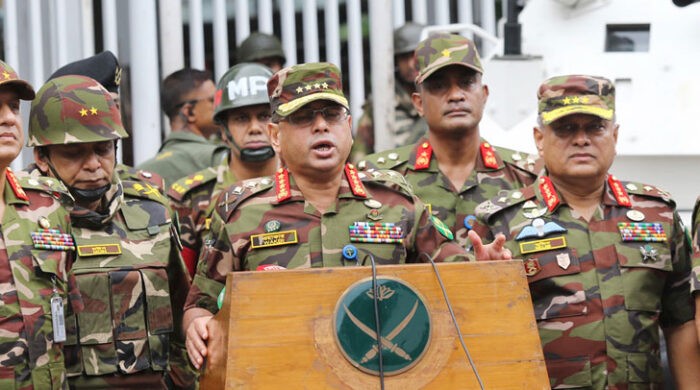 ভোটের মাঠে থাকবে সেনা-পুলিশসহ সাড়ে আট লাখ সদস্য: ইসি সচিব