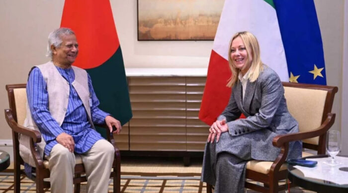 বিশ্ব খাদ্য কর্মসূচির বৈঠকে যোগ দিতে রোমের পথে প্রধান উপদেষ্টা