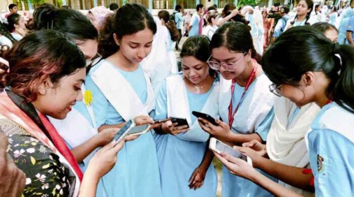 এইচএসসির ফল প্রকাশ ১৬ অক্টোবর, শিক্ষার্থীরা অপেক্ষায়