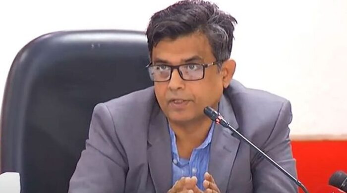 গণভোট ইস্যুতে প্রধান উপদেষ্টা করবেন চূড়ান্ত সিদ্ধান্ত, নির্বাচন নিশ্চিত ১৫ ফেব্রুয়ারি