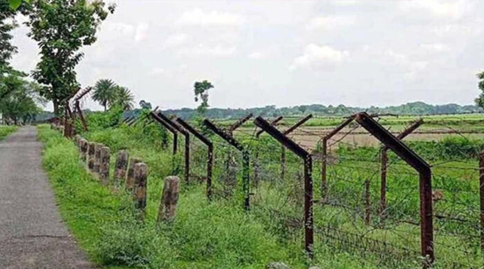 ৩ বাংলাদেশিকে ফেরত দিলো বিএসএফ