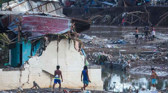 ফিলিপাইনে টাইফুন কালমেগির তাণ্ডব, মৃতের সংখ্যা বেড়ে ১১৪
