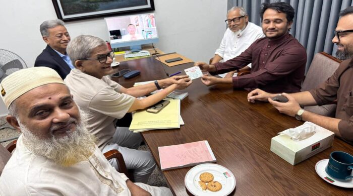 জুলাই গণআন্দোলনের শহীদের ভাই স্নিগ্ধ বিএনপিতে, আবেগঘন দৃশ্য গুলশানে