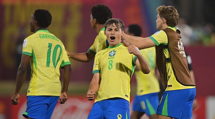 রুদ্ধশ্বাস টাইব্রেকারে জয়, শেষ ষোলোতে ব্রাজিল