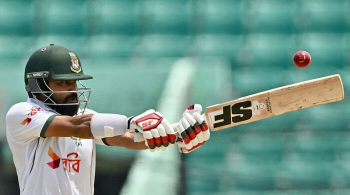 ওপেনিংয়ে শতরানের জুটি, বাংলাদেশ দিচ্ছে শক্তিশালী জবাব