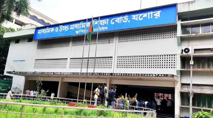 ভর্তির শর্ত মানেনি ৫০ কলেজ, স্বীকৃতি স্থগিত