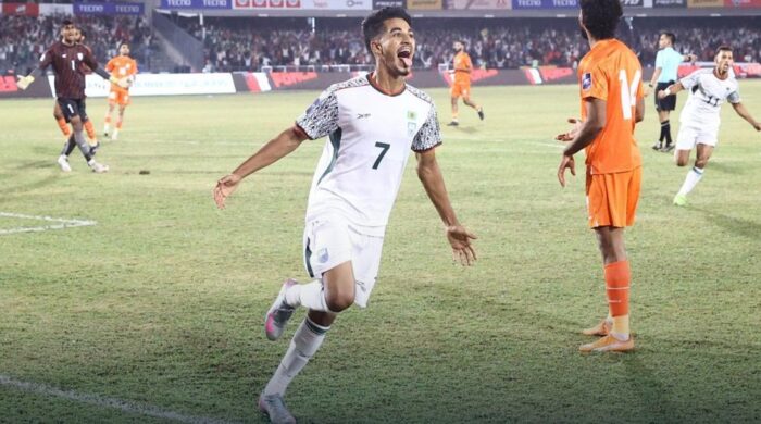 ২২ বছরের খরা ভেঙে লাল-সবুজের জয় উল্লাসে সীমাহীন উৎসব