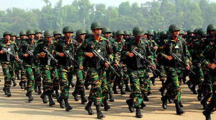 এসএসসি পাশেই সৈনিক পদে যোগ দিতে পারবে তরুণরা