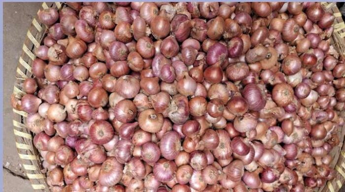 বাজার নিয়ন্ত্রণে সরকারের পদক্ষেপ, পেঁয়াজের দাম কমলো