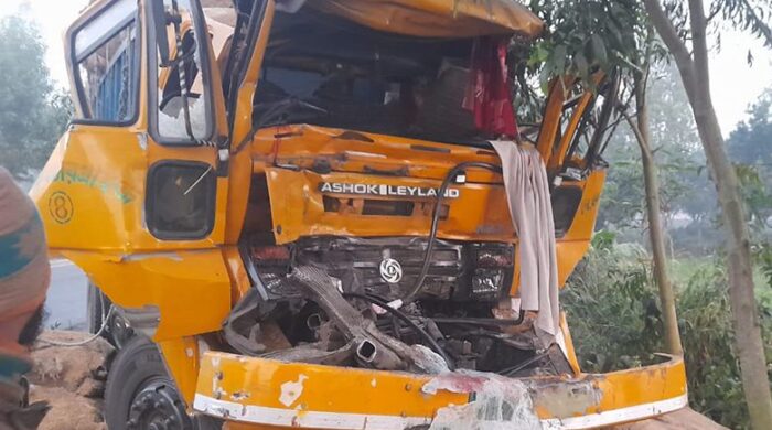 তেলেঙ্গানায় ভয়াবহ সড়ক দুর্ঘটনায় নিহত ১৯, শোকের ছায়া ভারতে