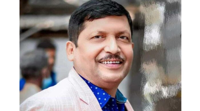 চুয়াডাঙ্গার সাবেক মেয়র টোটন ঢাকায় গ্রেফতার