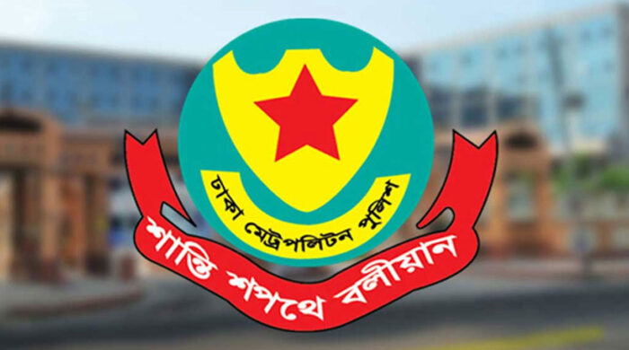 রমনা থানার পিকআপে আগুন, ডিএমপি জানালো প্রকৃত কারণ