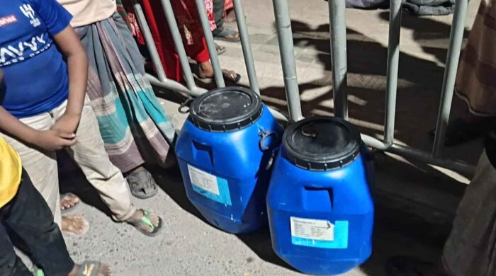 ঢাকা জাতীয় ঈদগাহে ড্রাম থেকে লাশ, বন্ধুকে সন্দেহ