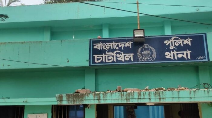 চাটখিলে বিধবা নারীর প্রতি পুলিশের কুপ্রস্তাব