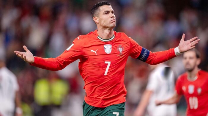 রোনালদোর লাল কার্ডে ভরাডুবি, ফ্রান্সের বিশ্বকাপ নিশ্চিত