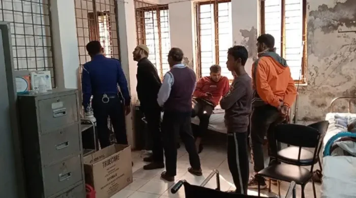 পিরোজপুরে ডাকাতির সময় গণপিটুনিতে